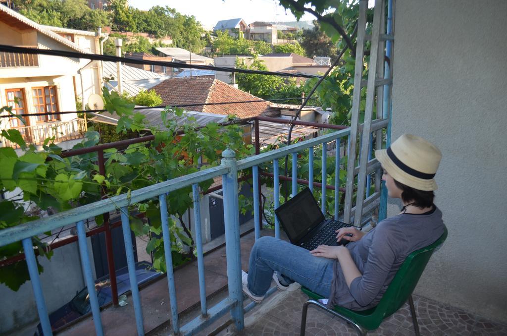 Alex'S Cosy Guesthouse Tbilisi Quarto foto