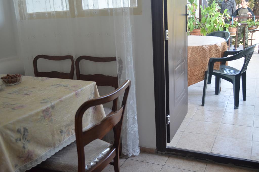 Alex'S Cosy Guesthouse Tbilisi Exterior foto