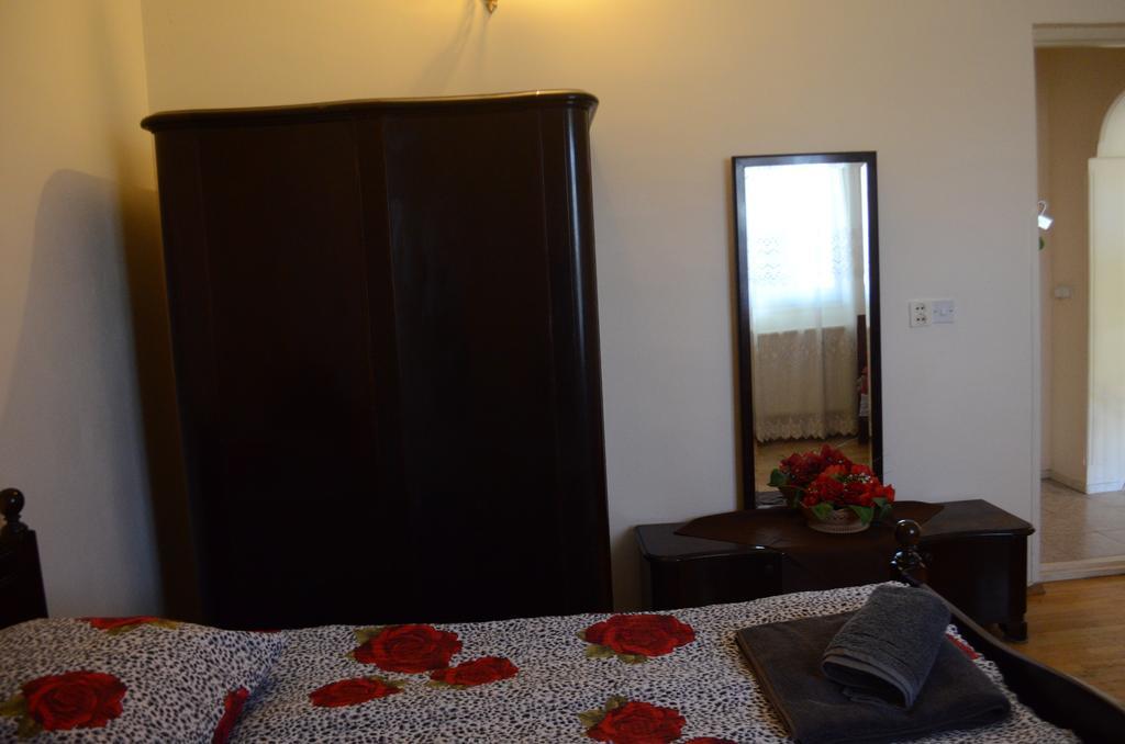 Alex'S Cosy Guesthouse Tbilisi Exterior foto